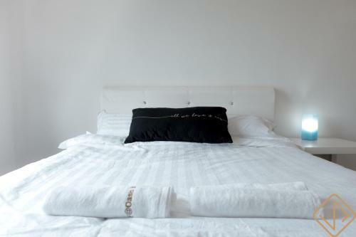 Apartamento Oasis Condominium Suites @ Simee (8 Pax) Eech08