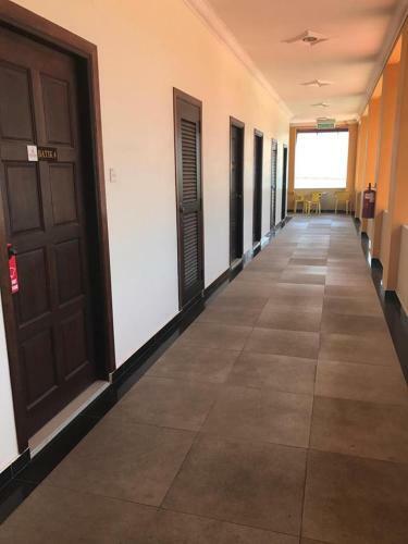 Posada Teluk Lipat Seaview Inn