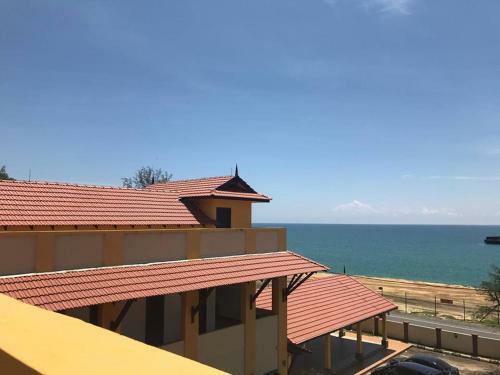 Posada Teluk Lipat Seaview Inn