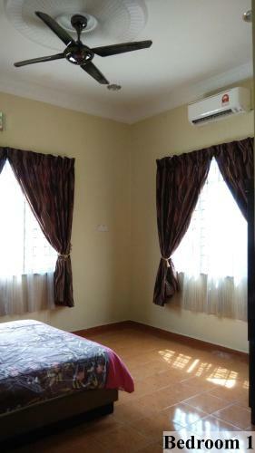 Mnyf Beach Homestay