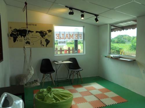 Albergue Rainbow Lodge Female Dorm