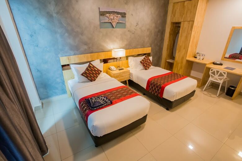 Adya Hotel Chenang