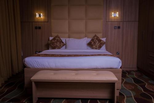 Hotel Treasures Suites & Conferences Abuja