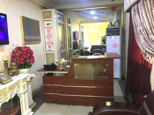 Sweet Savor Hotel