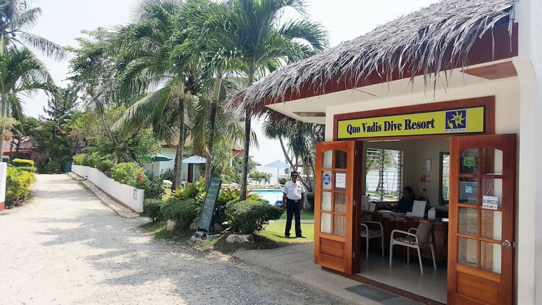 Hotel Quo Vadis Dive Resort