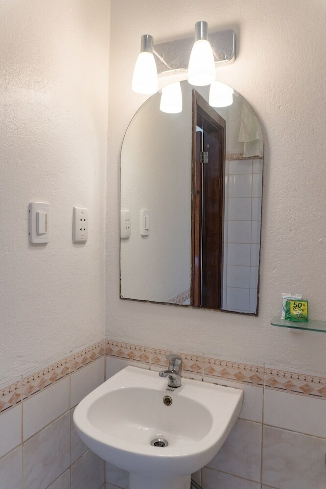 Hotel Quo Vadis Dive Resort