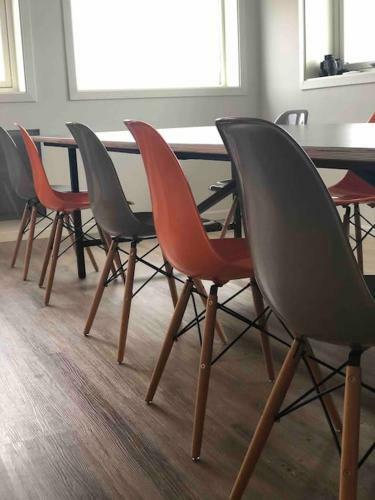 Spacious And Modern Apartment. �rland