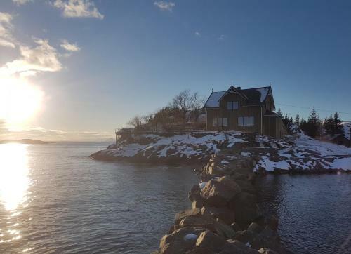 Villa Lofoten Lodge Sea House