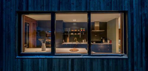Villa Lofoten Lodge Sea House