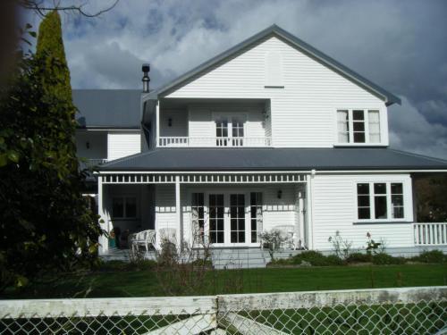 Country Lane Homestay B&B