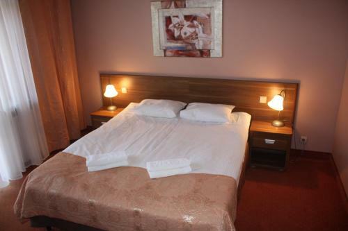 Paria Hotel