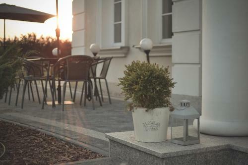 Hotel Eco Niebor�w