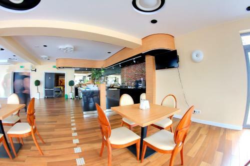 Motel Auto Port Renice