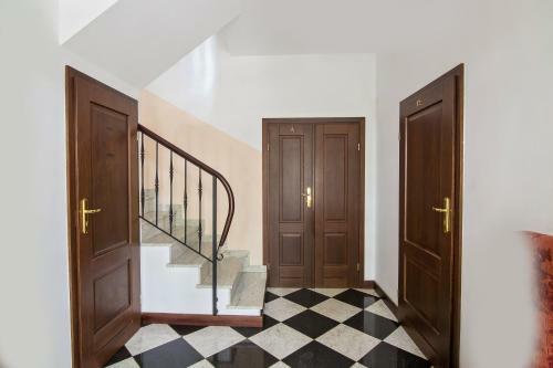 Hostal Dw�r Many