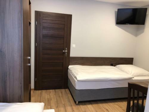 Albergue Noclegi Miko?�w
