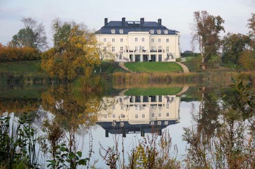 Hotel Pa?ac Komierowo