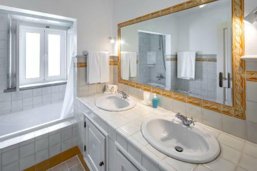 Malhadais Villa Sleeps 16 Pool Air Con Wifi