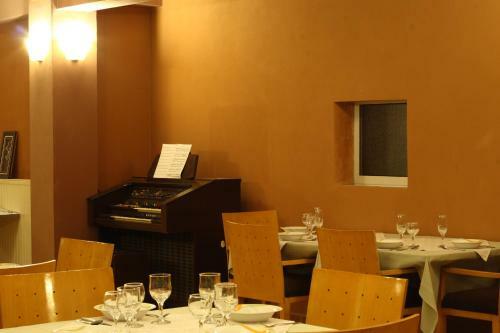 Hostal Pensiunea Floare de Colt