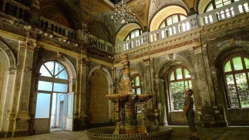 Hostal Pensiunea Floare de Colt