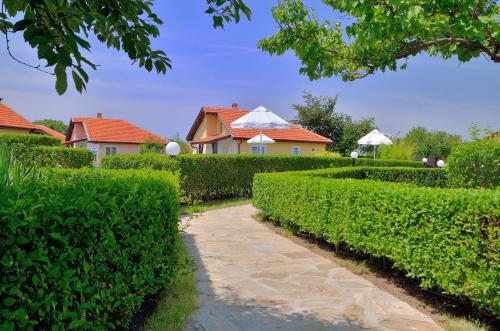 Sunny Hills Villas