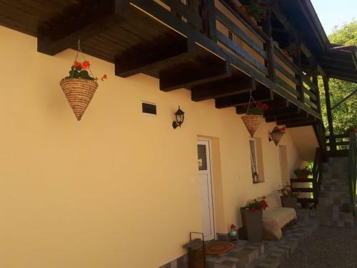 Hostal Pensiunea Casa Godja