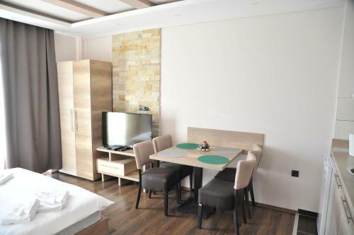 Apartments Milmari M 6.7.8