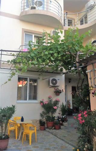 Hostal Guest House On Terskaya 139