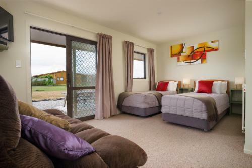 Longbourne Lodge Motel