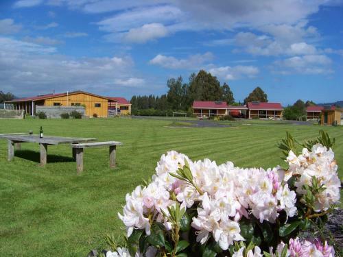 Longbourne Lodge Motel