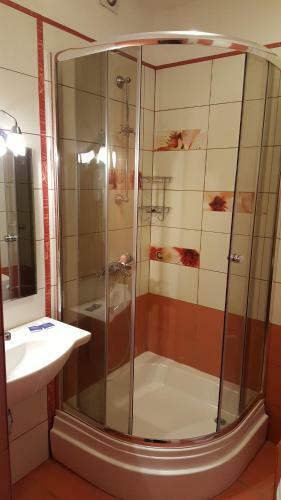 Golden Orchid Hotel