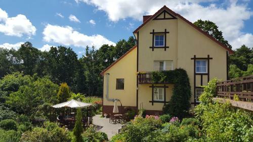 Golden Orchid Hotel