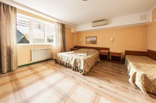 Hostal Anapa-patio Guest House