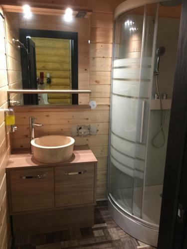 Hostal Guesthouse Usadba Serebrennikovykh