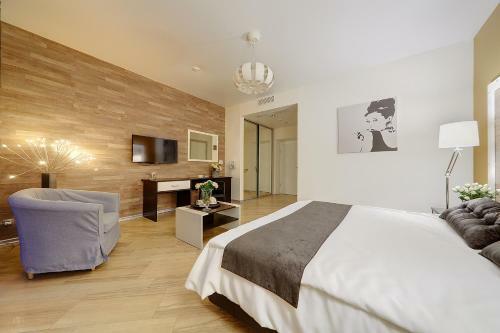 Hotel Megapolis