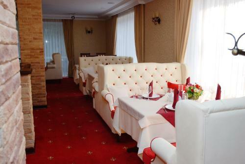 Hotel Gostinitsa Piramida