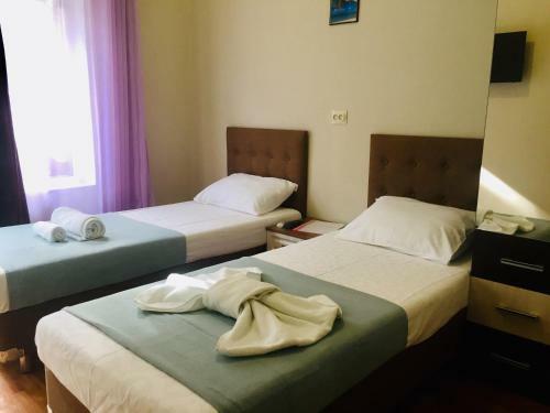 Hostal Guest House Lenart