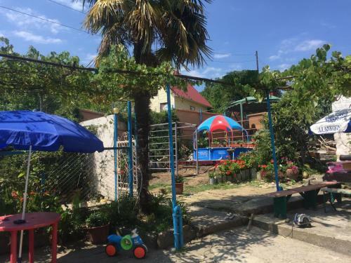 Hostal U Darii Guest House