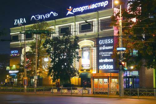 Europa Hotel And Apartment