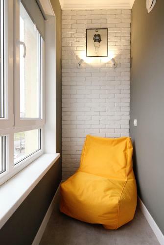 Apartment With River View (Oktyabrskaya 57)