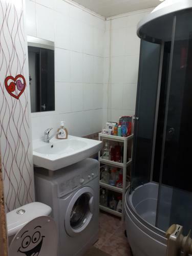 Apartment On Bolotnikova 13a