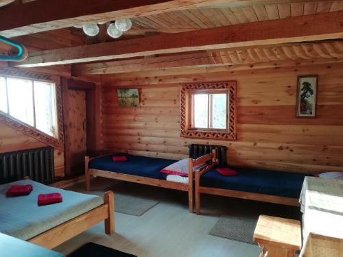 Hostal Guesthouse U Batushki