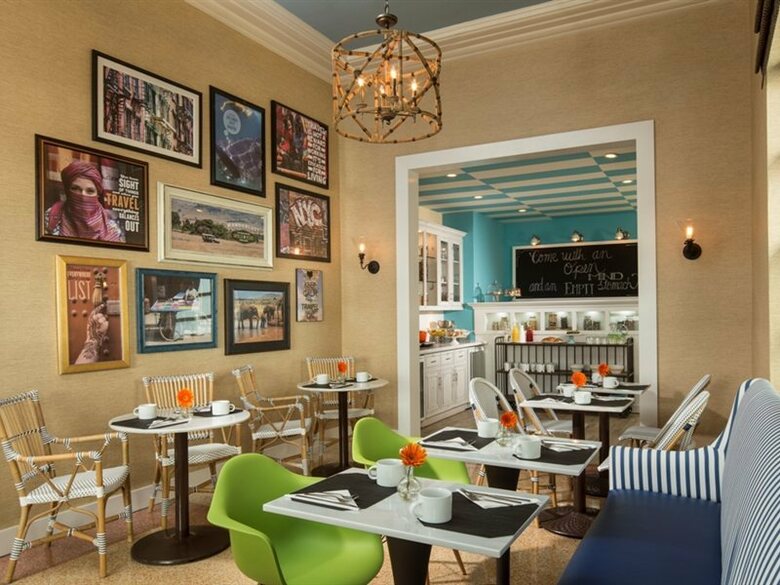 Circa 39 Hotel