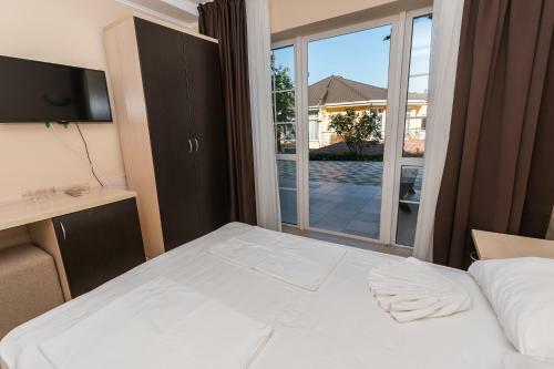 Yug Alliance Hotel