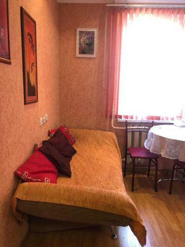 Apartment On Isaeva Street