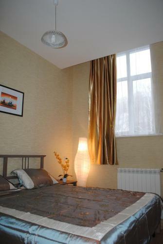 Hotel 12 Months