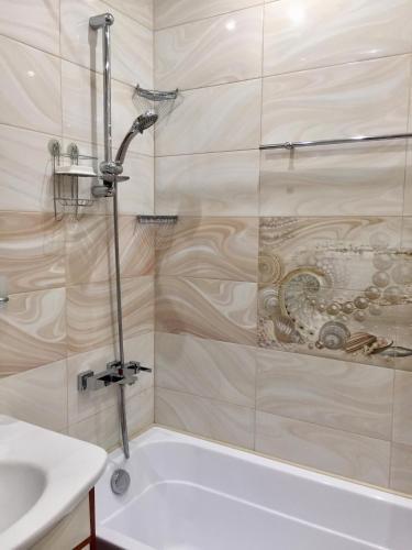 Large Apartment On Startovaya 1