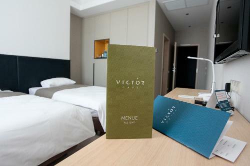 Victor Hotel