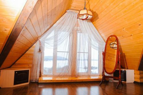 Hostal Holiday Home Tihotut