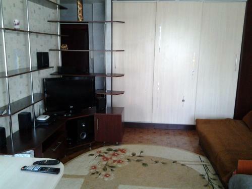 Apartment On Karelskaya 75