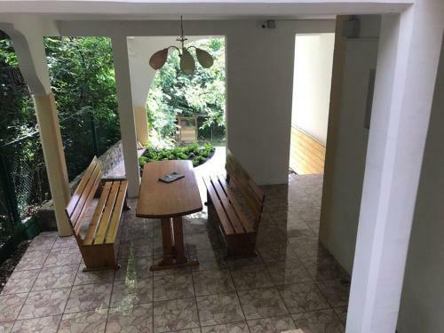 Hostal Guesthouse Lotos